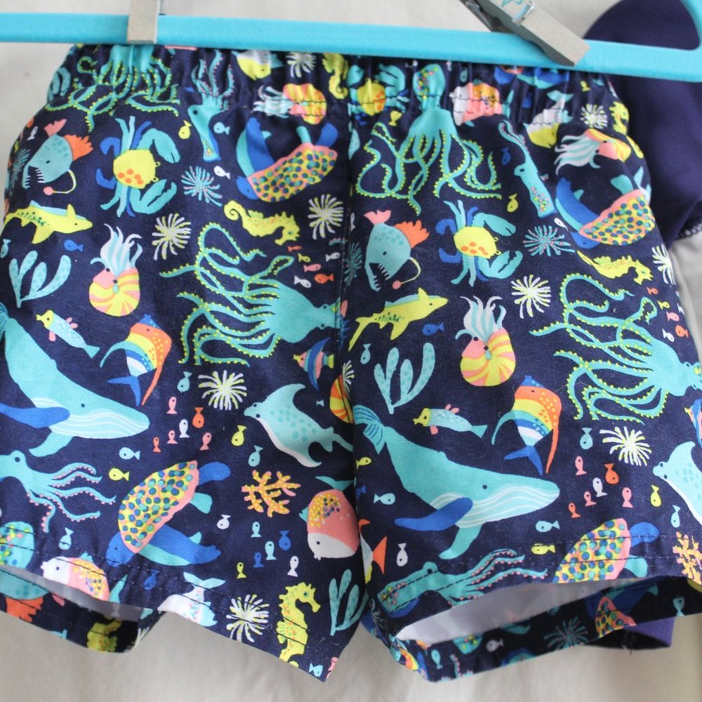 Set 💙 Cat & Jack Tropical Rash Guard Swim Shorts 12M Sunglasses - Picture 11 of 12